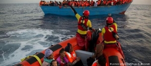 Διαξιφισμοί Frontex και MKO για τη διάσωση προσφύγων