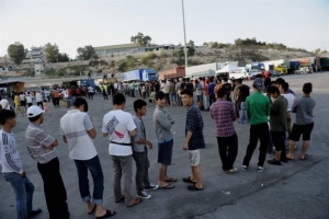 Στους 2.135 ανέρχονται οι μετανάστες στο λιμάνι του Πειραιά