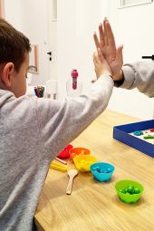 Διεπιστημονικό κέντρο Kinesis: Η άρθρωση του Ρ