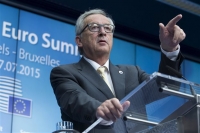 Γιούνκερ προς Θάνου: Απαραίτητη η πλήρης στήριξη του προγράμματος