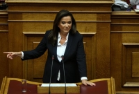 Μπακογιάννη κατά Κοτζιά από το βήμα της Βουλής