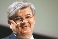 Φισκ: Ο Τραμπ δεν θα μπορέσει να χειριστεί τη Μέση Ανατολή