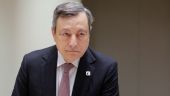 Την ανάγκη για κατάπαυση πυρός τόνισε στον Πούτιν ο Ντράγκι