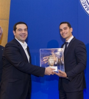 Πώς μπορεί να μειωθεί λογιστικά κατά 290 δισ. το χρέος!