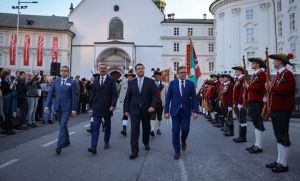 Στο Innsbruck της Αυστρίας ο Απόστολος Τζιτζικώστας