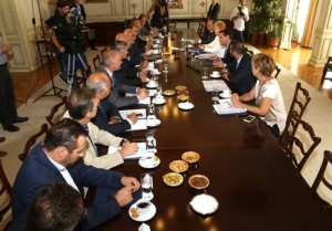 Ιδρύει παράρτημα του γραφείου του στη Θεσσαλονίκη ο Τσίπρας