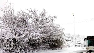 Πολωνία: Χιλιομετρικές ουρές στην αυτοκινητόδρομο λόγω σφοδρής χιονόπτωσης