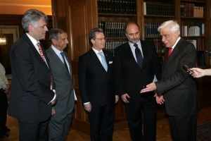 Συνάντηση Παυλόπουλου με εκπροσώπους Ελληνοευρωπαϊκών Επιμελητηρίων