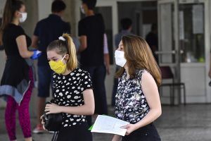Διαβάστε τις οδηγίες του ΕΟΔΥ για νηπιαγωγεία, δημοτικά, γυμνάσια και λύκεια