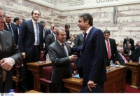 Η οικογενειοκρατία ζει και βασιλεύει