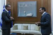 ΣΥΡΙΖΑ: «Πολικό ψύχος» στη συνάντηση Τσίπρα-Μητσοτάκη