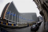 Κομισιόν: Πλέον των 35 δισ. στην Ελλάδα για απασχόληση-ανάπτυξη