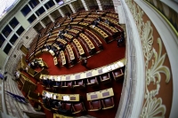 Βροχή τροπολογιών το βράδυ της Τετάρτης στη Βουλή