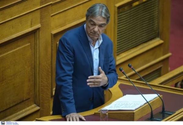 Σηφουνάκης: Ο Ν. Κωνσταντόπουλος Πρόεδρος της Δημοκρατίας