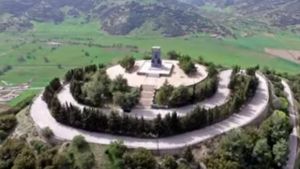Δείτε το μεγαλύτερο και επιβλητικότερο μνημείο της Ελλάδας για το 1821 (VIDEO)