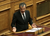 Θεοδωράκης για Παπαντωνίου: Να ελεγχθεί για τους τρεις λογαριασμούς στην Ελβετία