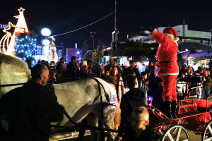 Ο Αη Βασίλης θα κάνει στάση σήμερα το βράδυ στο Σ.Σ. Μουριών!