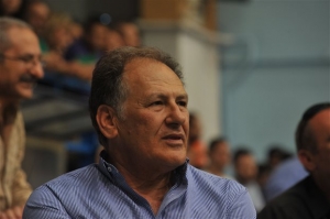 Ο Κώστας Λαλιώτης επανέρχεται και κηρύσσει αντινεοφιλελεύθερη πολιτική για την Κεντροαριστερά