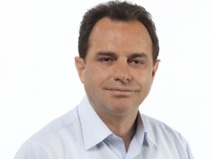 Ο λόγος τους, τούς ζέστανε και για καυσόξυλα θα δούμε...