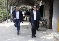 Το «σύνδρομο του σκαντζόχοιρου» πλανάται στο Μαξίμου