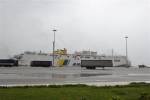 Έληξε η ομηρία γυναίκας στο πλοίο «Κρήτη 2», συνελήφθη ο δράστης