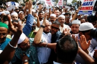 Ανακρίνουν ύποπτο για τους φόνους του ιμάμη και του βοηθού του στη Νέα Υόρκη