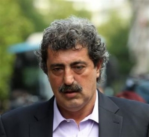 «Πόλεμος» Πολάκη - ΠΟΕΔΗΝ στον απόηχο του δημοσιεύματος του Guardian