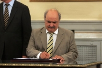 Αντίδραση Μπόλαρη: Αναλήθειες στα όρια συκοφαντικής δυσφήμησης