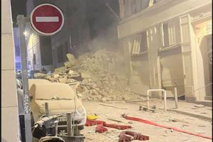 Γαλλία: «Θα πρέπει να προετοιμαστούμε ότι θα υπάρχουν θύματα» – Ανέβηκαν στους πέντε οι τραυματίες (BINTEO)