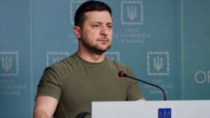 Πόλεμος στην Ουκρανία: Επικοινωνία Ζελένσκι – Μακρόν