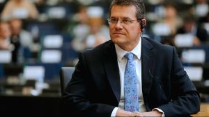 Σέφκοβιτς: Η ΕΕ έτοιμη να υπερασπιστεί τα εμπορικά της συμφέροντα με όλα τα διαθέσιμα εργαλεία