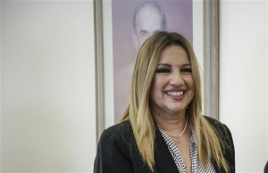 Με κατοίκους των Εξαρχείων συναντήθηκε η Γεννηματά