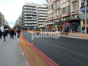 Η Εγνατία όπως πριν: Έφυγαν οι λαμαρίνες στο ύψος της Αγ. Σοφίας (vid &amp; pics)