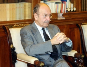 Ιδιαίτερα κρίσιμη η κατάσταση της υγείας του Κωστή Στεφανόπουλου
