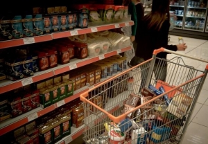 Υπό γενική αναμόρφωση η νομοθεσία για την προστασία του καταναλωτή