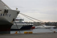 Για 4η ημέρα παραμένουν δεμένα τα πλοία στα λιμάνια
