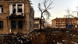 Ο ουκρανικός στρατός αποσύρθηκε από τη Σιβέρσκ καθώς οι ρωσικές δυνάμεις εντείνουν την επίθεση