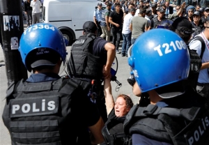 Τούρκος ΥΠΕΣ: Η αστυνομία να σπάει τα πόδια των εμπόρων ναρκωτικών