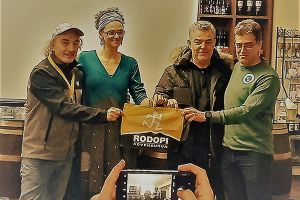 Γιορτή Εθελοντών ΟΣΠΕ Γουμένισσας, βραβεύσεις, κοπή πίτας και πρεμιέρα ντοκιμαντέρ «Ημιμαραθώνιος Πάικου: 10 χρόνια Αγώνας για το Βουνό»