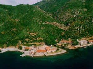 Ακυβέρνητο σκάφος με 23 επιβάτες στην περιοχή του Αγίου Όρους