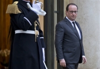 Γαλλία: Ενισχυμένος δημοσκοπικά ο «πολεμικός» Ολάντ