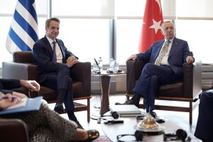 Σε εξέλιξη η συνάντηση Κυριάκου Μητσοτάκη – Ταγίπ Ερντογάν στη Νέα Υόρκη