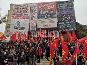 Πολυτεχνείο ΑΠΘ: Ολοκληρώθηκε η κατάθεση στεφάνων – “Ζωντάνεψαν” τα πράγματα στην κατάθεση ΚΚΕ(pics &amp; vids)