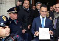 Ιταλία: Το κίνημα Πέντε Αστέρων ξέχασε... την έξοδο από το ευρώ