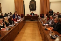 Με υποχώρηση της κυβέρνησης ανοίγει ο δρόμος για την συγκρότηση ΕΣΡ