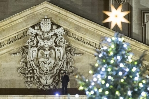 Ιταλία: Σκαρφάλωσε ξανά στον Αγιο Πέτρο ζητώντας συνάντηση με τον Ρέντσι