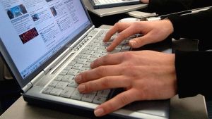 Συγκλονιστική υπόθεση εκβίασης μέσω διαδικτύου εις βάρος 41χρονου