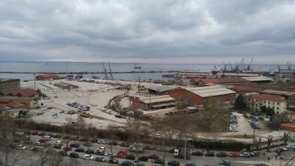 Θεσσαλονίκη: Εργατικό ατύχημα στο Λιμάνι – Τραυματίστηκε 38χρονος στο κεφάλι