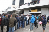 Ασφυκτική η κατάσταση στο Ελληνικό-Πάνω από 4.000 οι πρόσφυγες