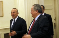 Συνάντηση Κοτζιά - Τσαβούσογλου στην Ελούντα
